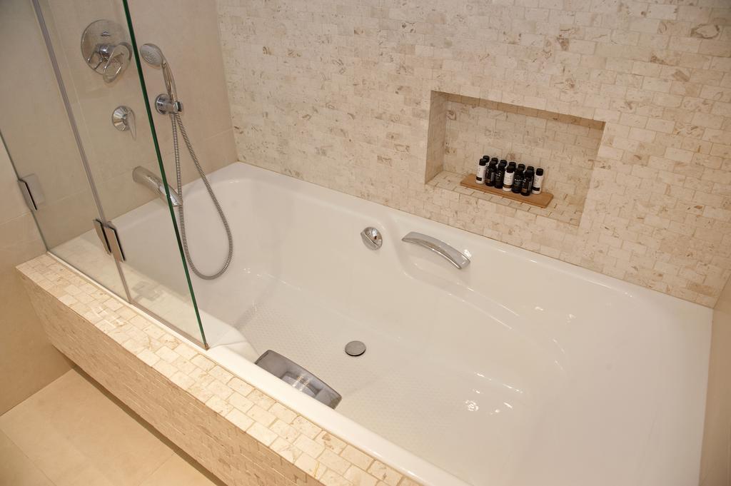 Unique Acropolis View Apartment เอเธนส์ ภายนอก รูปภาพ